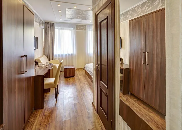 Three Crowns Hotel Lviv