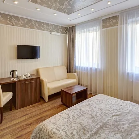 Hotel Three Crowns Lviv