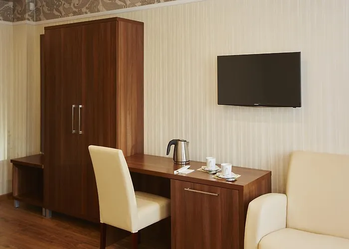 Three Crowns Львов